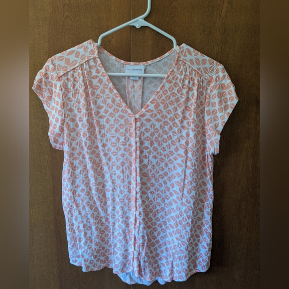 Liz Claiborne Tops - FREE WITH PURCHASE!  Liz Claiborne peach and white blouse, size L